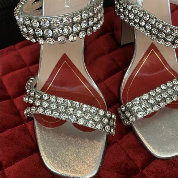 Gucci Bertie Crystal Metallic Leather Sandals - Size 38. - Picture 5 of 12